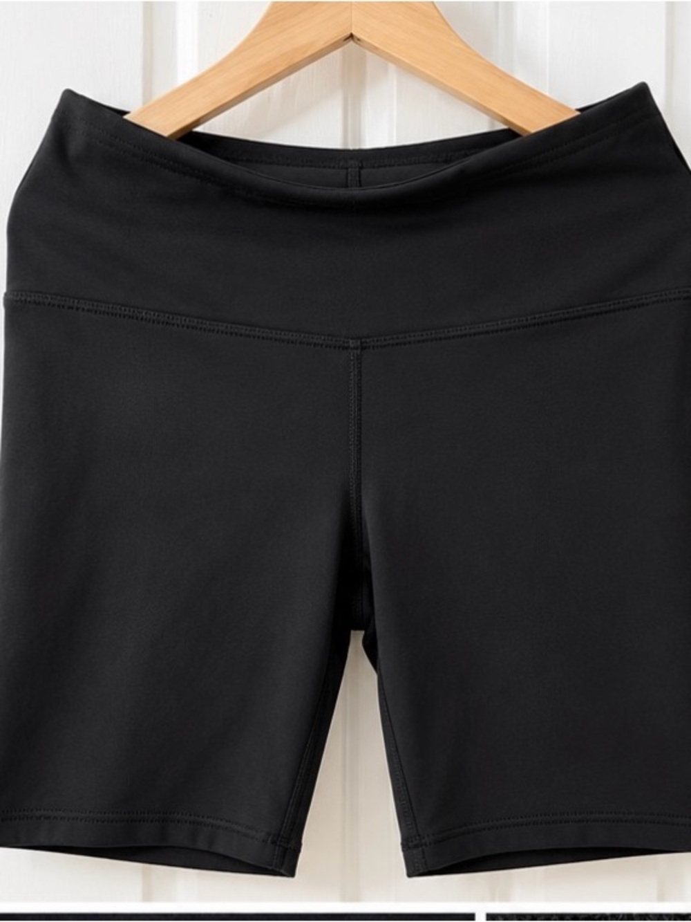 Danskin Black High-Waisted Biker Shorts – Size Large NWT